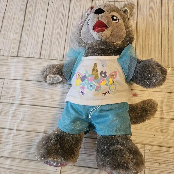 Great‎ Wolf Lodge Violet the Wolf Plush Stuffed Animal with Outfit 6th Birthday - Picture 2 of 7